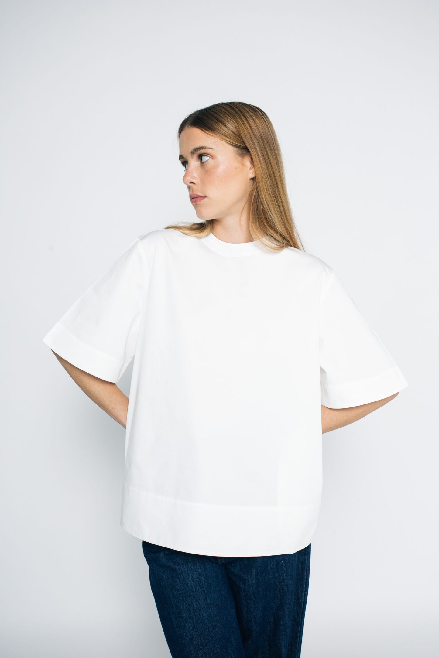TOP 1 - white
