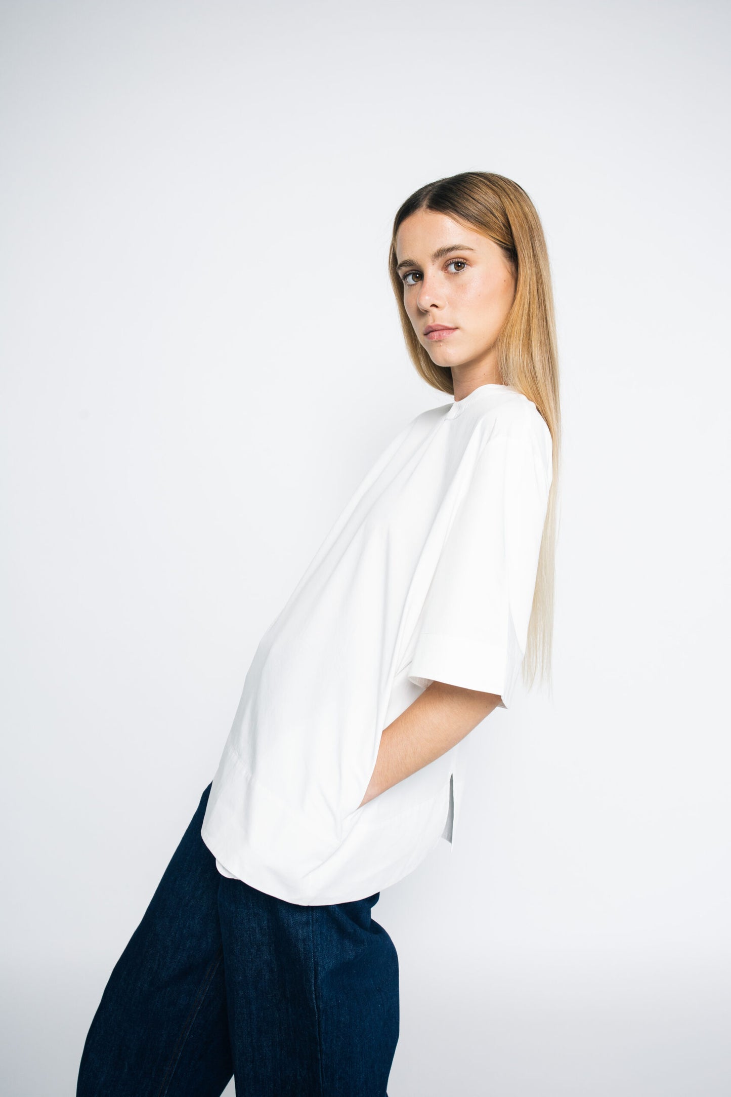 TOP 1 - white