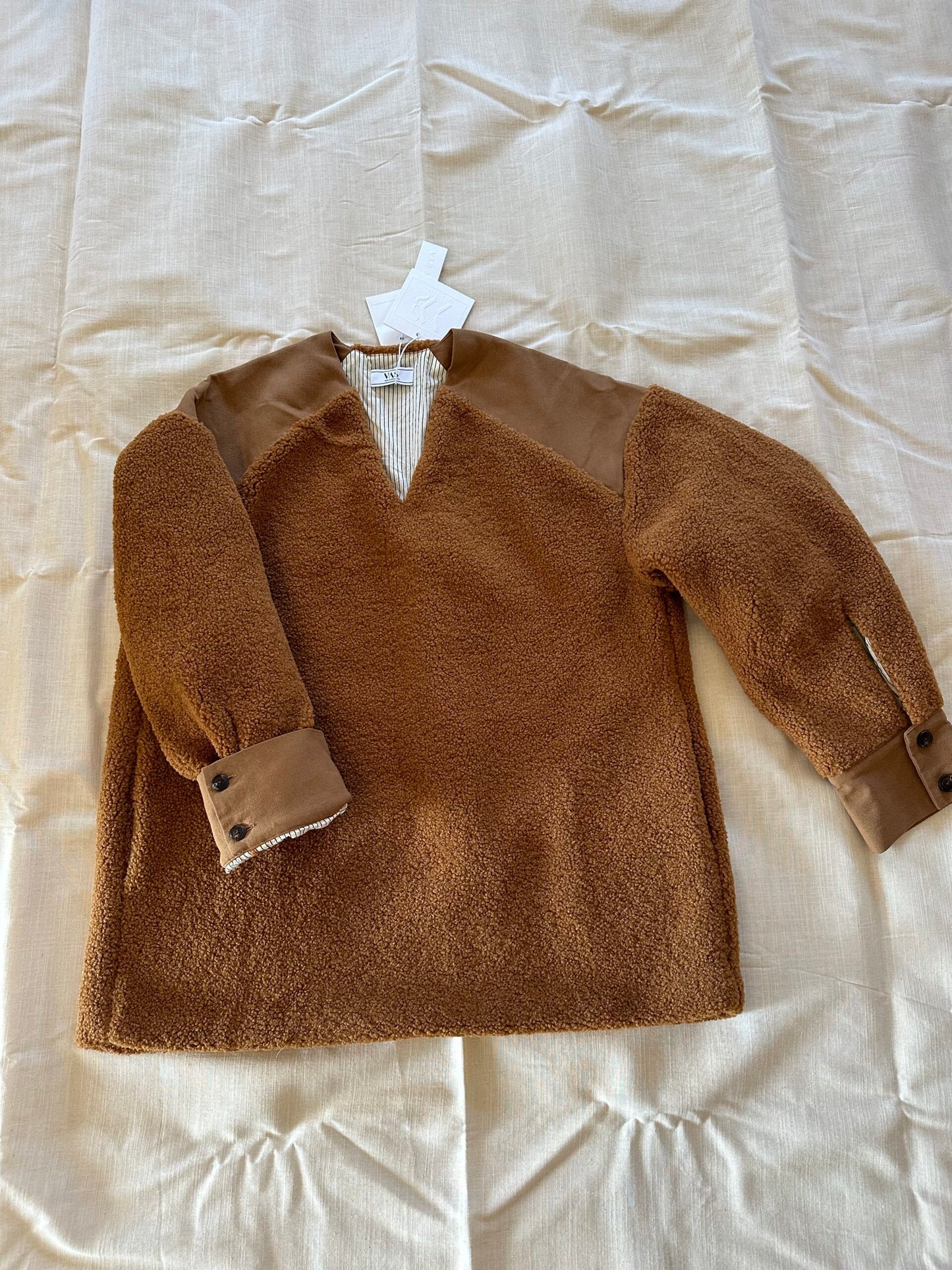 HUG top camel