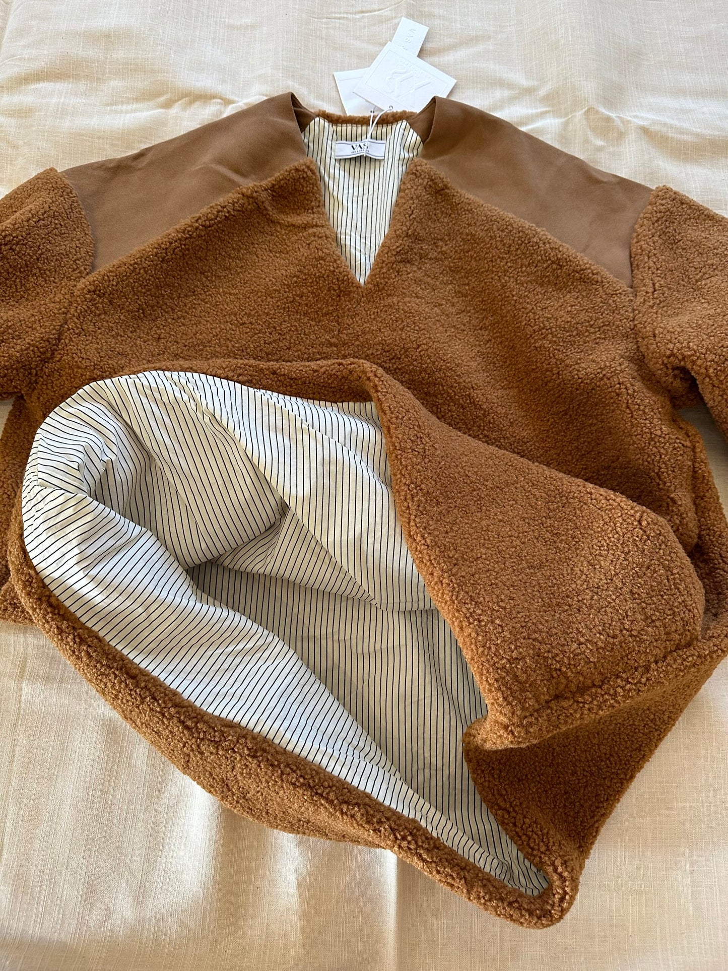 HUG top camel