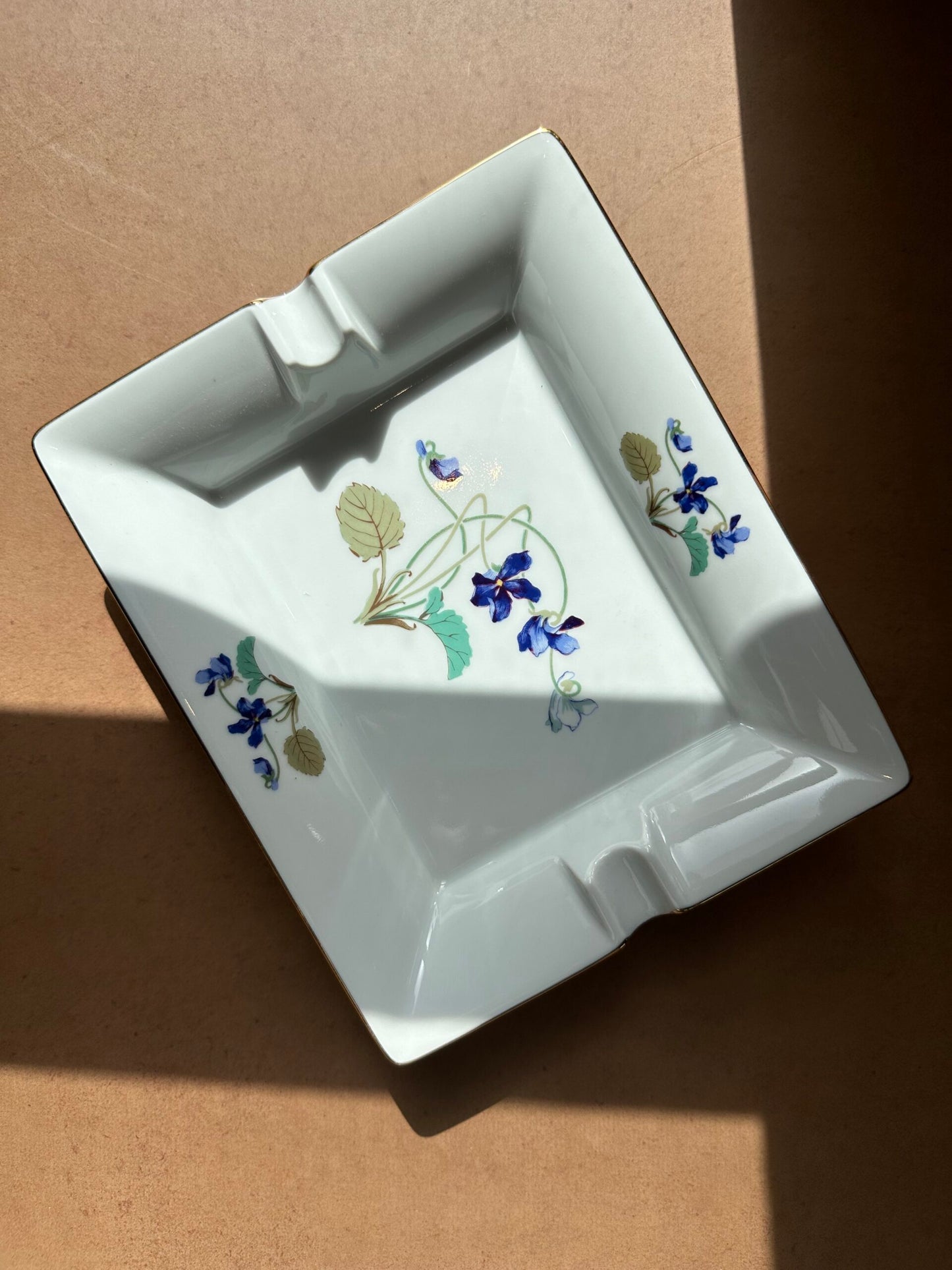 PORCELAIN ashtray no' 1