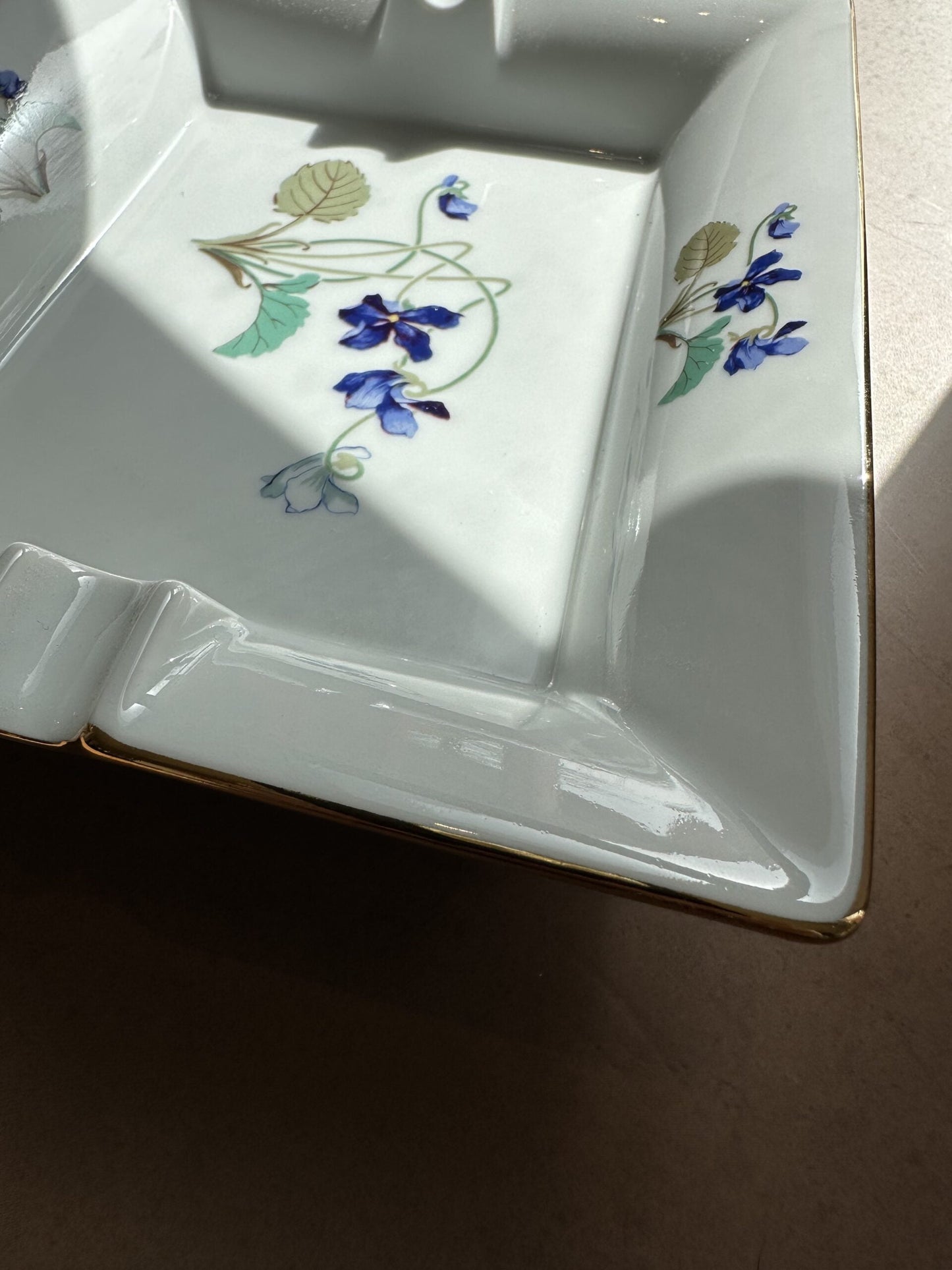 PORCELAIN ashtray no' 1