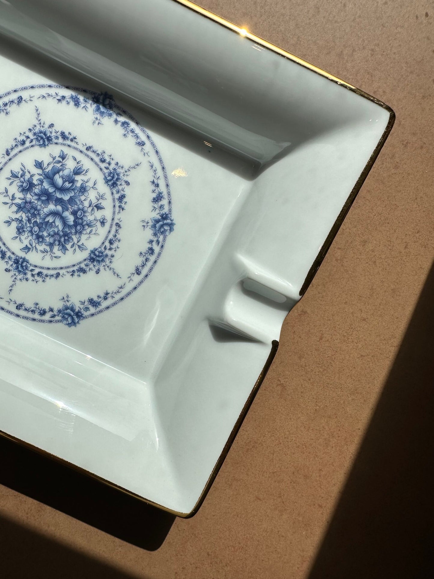 PORCELAIN ashtray no' 2