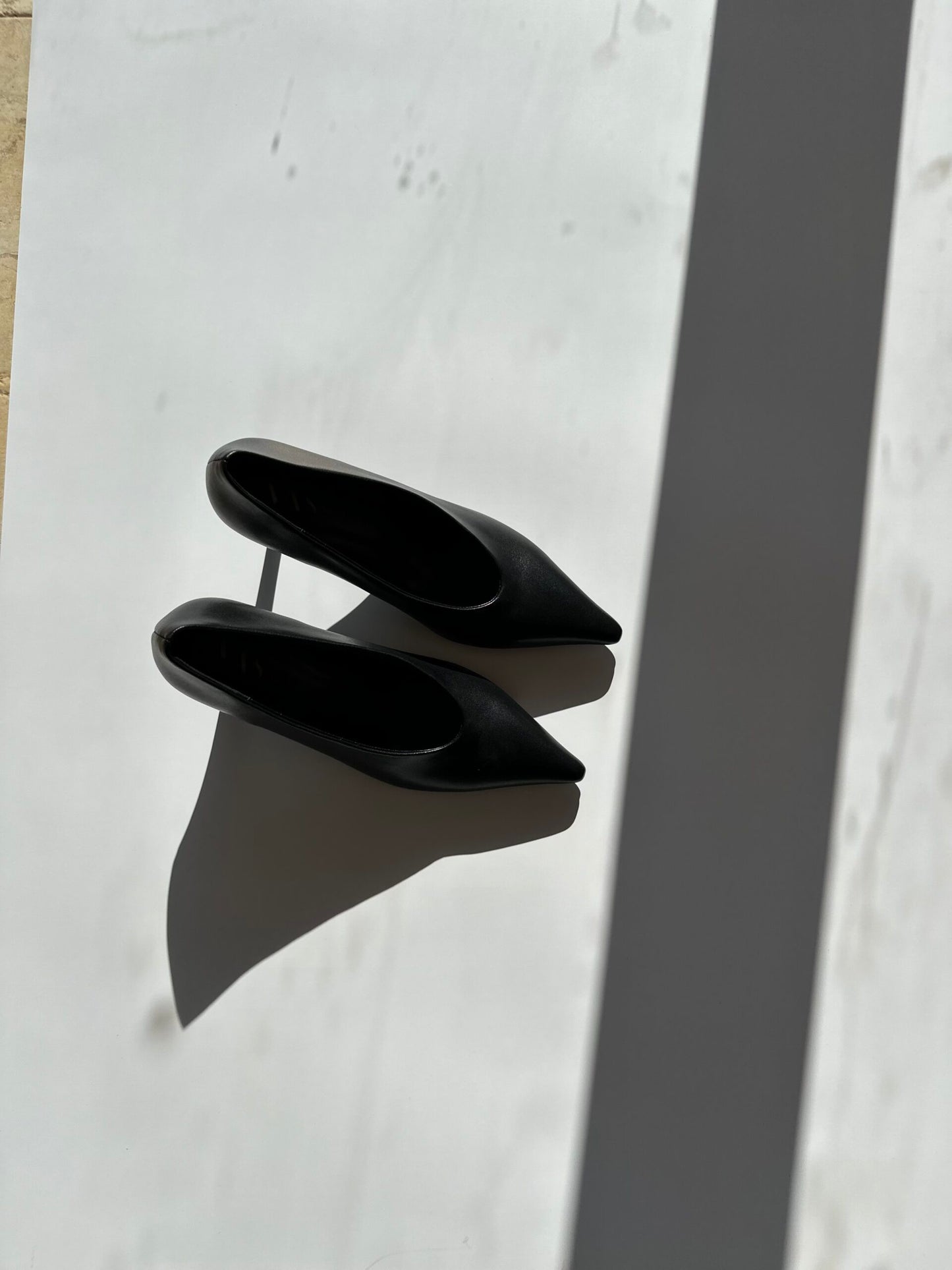 MILAN black