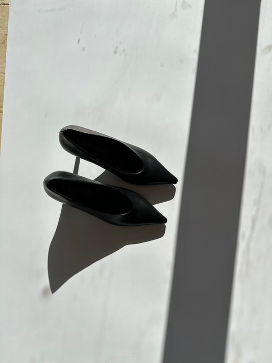 MILAN black