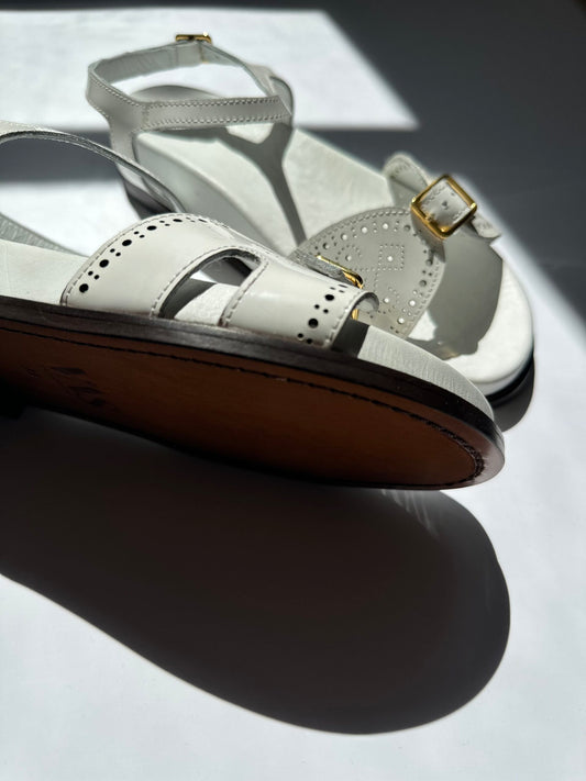 NEW BAROS white