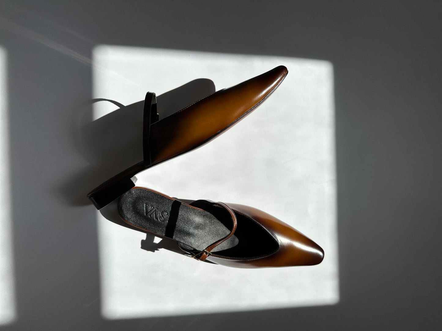 SOLI  MULSE glossy brown