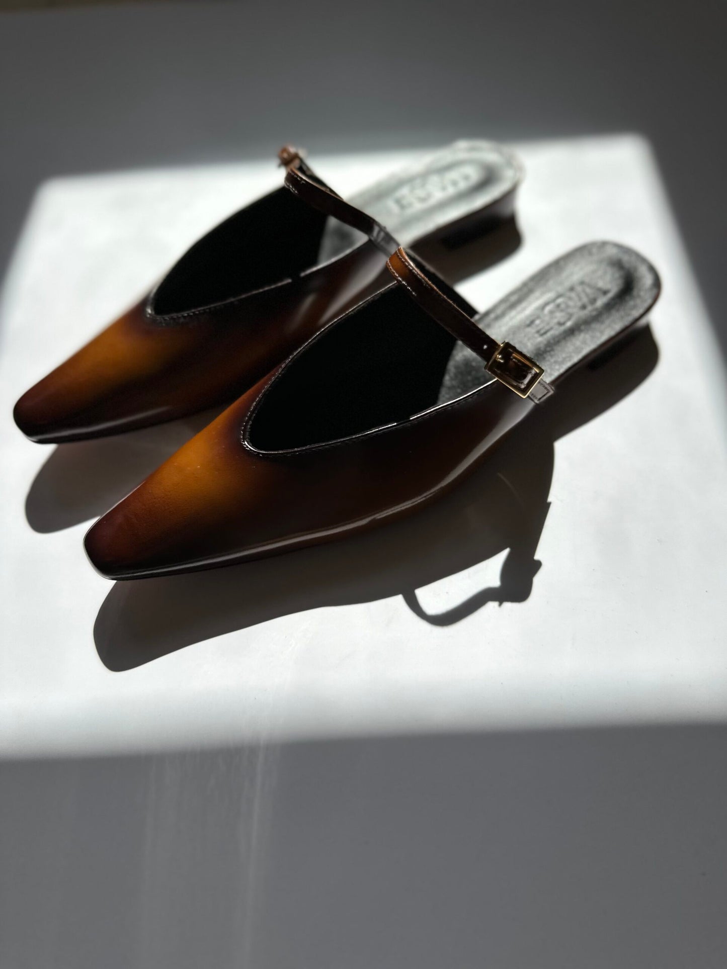 SOLI  MULSE glossy brown