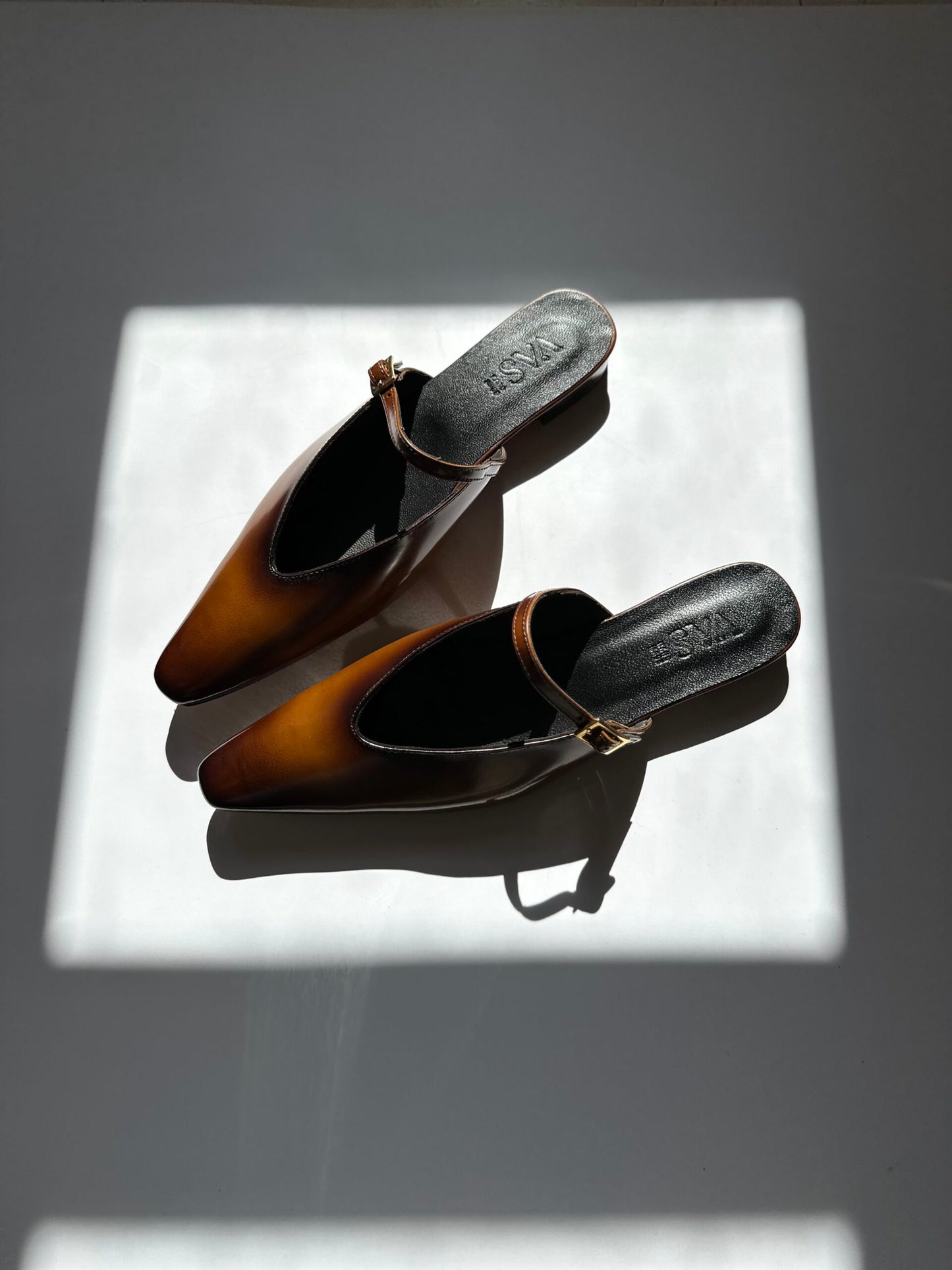 SOLI  MULSE glossy brown