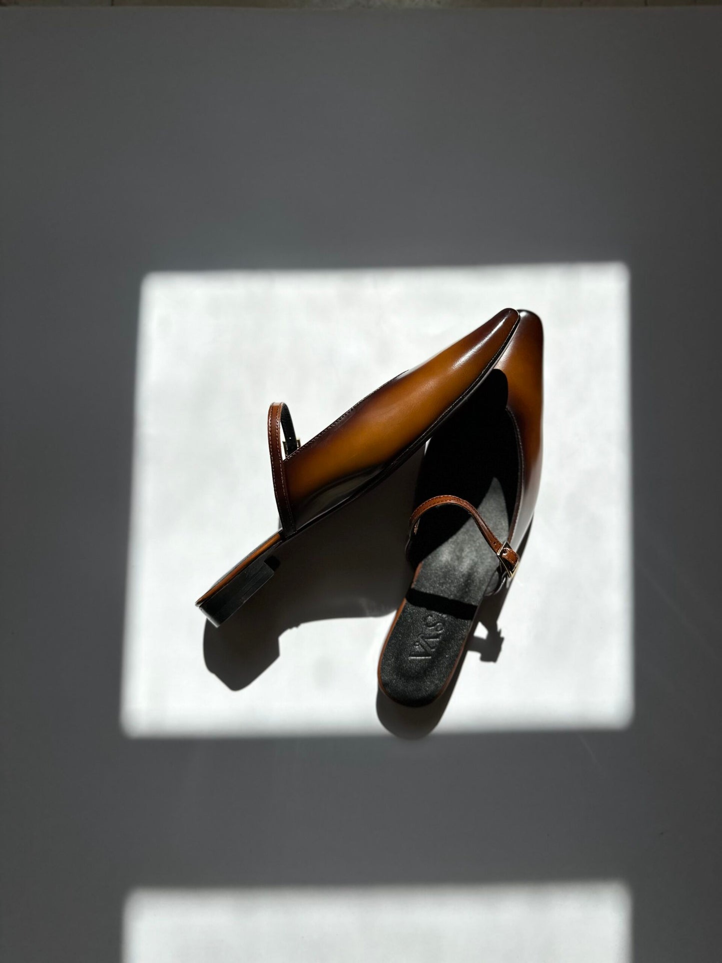 SOLI  MULSE glossy brown