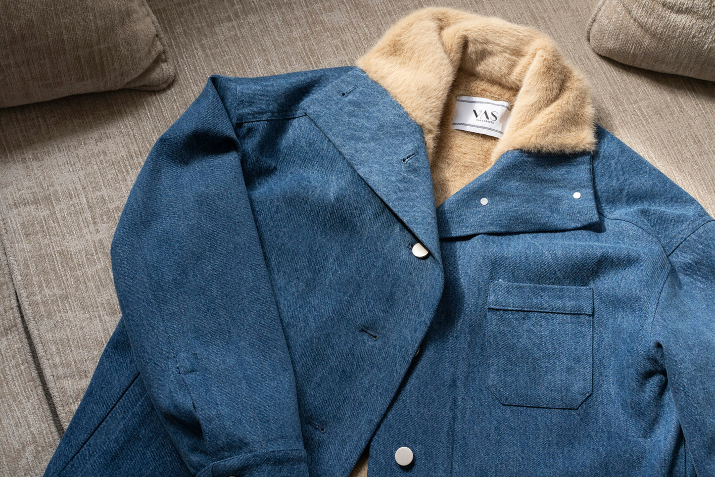 HUG DENIM COAT