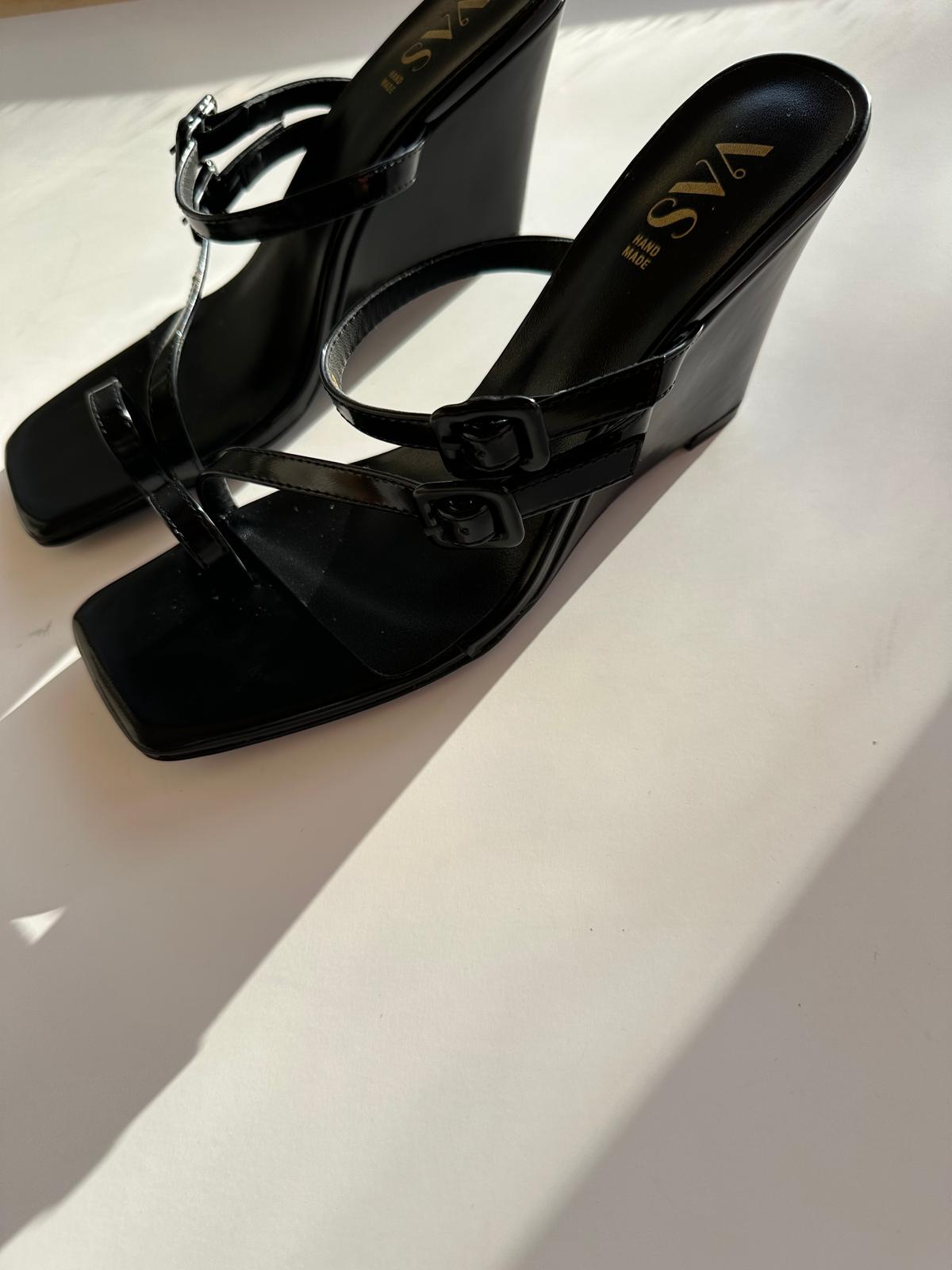 BABI  black