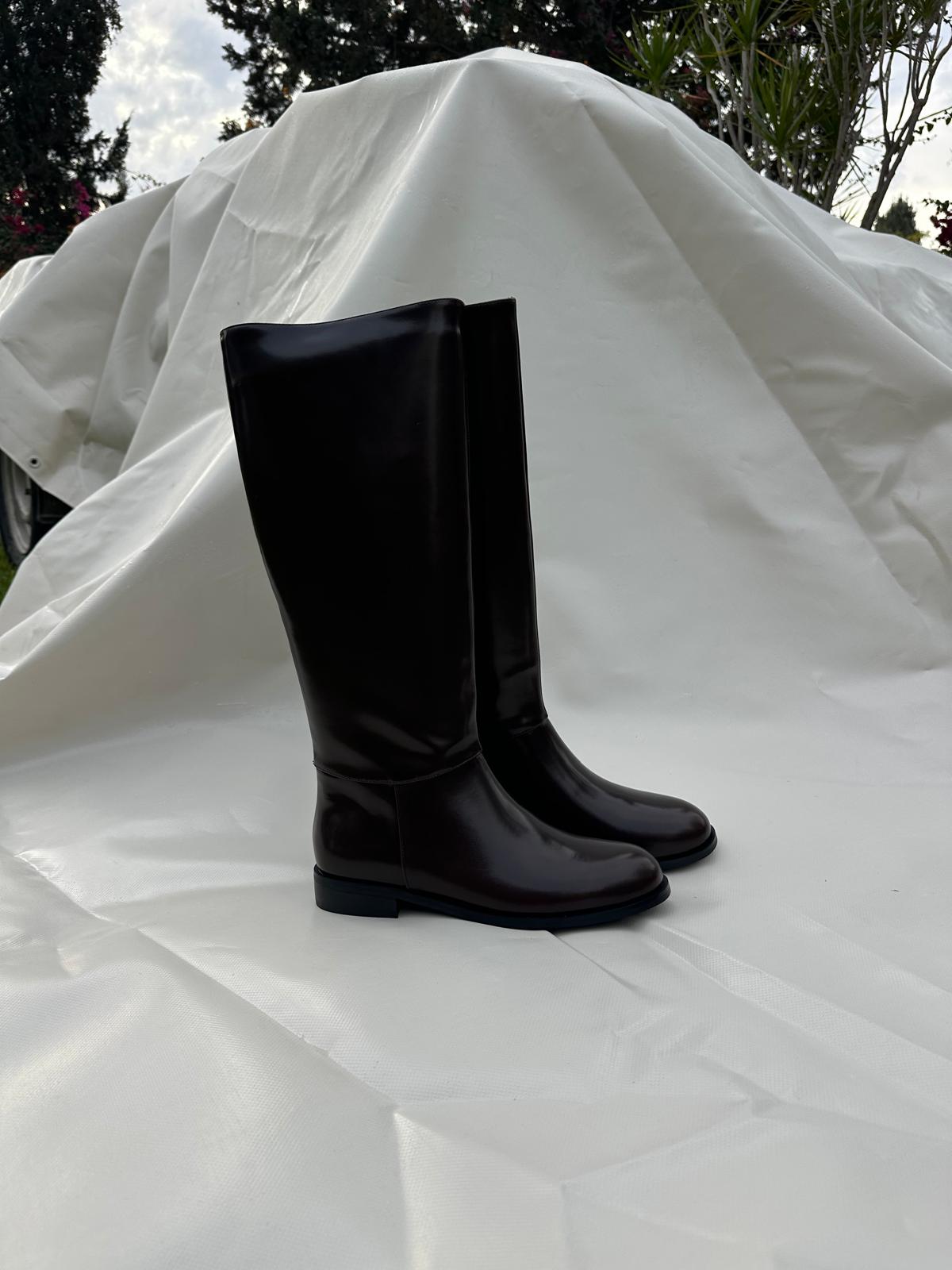 ELIZABETH- dark brown