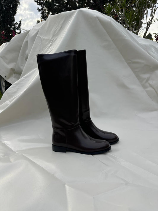 ELIZABETH- dark brown