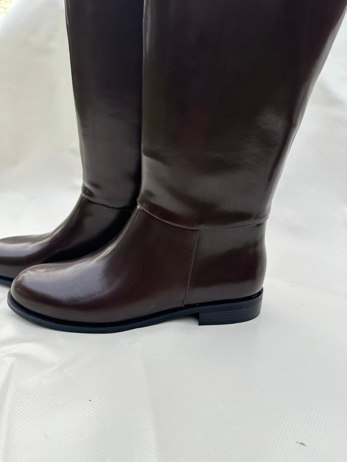 ELIZABETH- dark brown