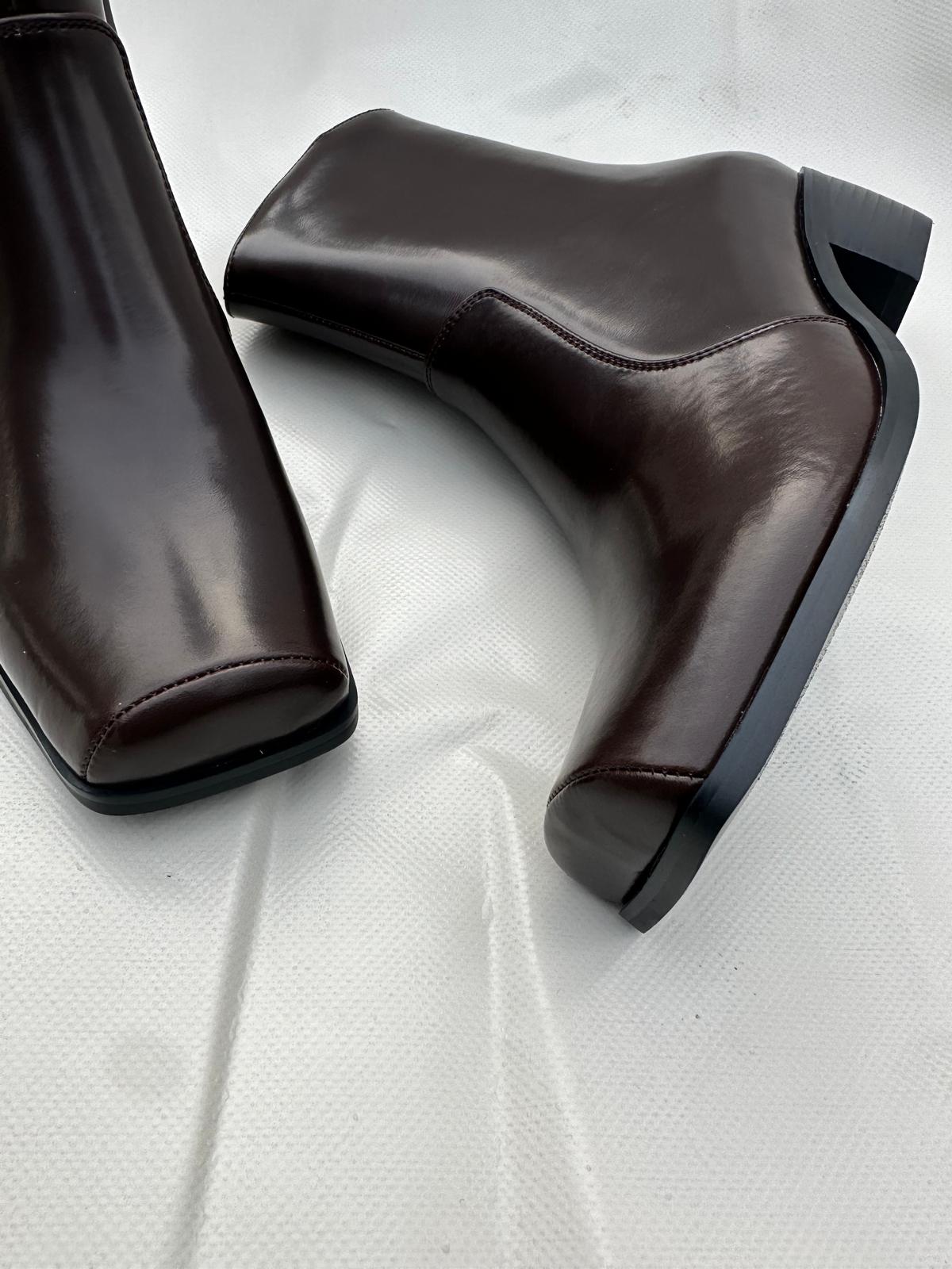 MONTANA - dark brown