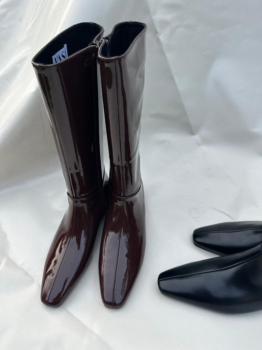 JACLYN glossy brown
