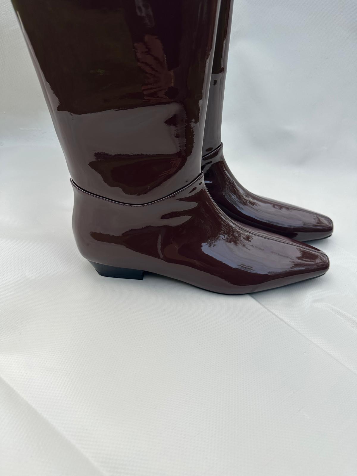 JACLYN glossy brown