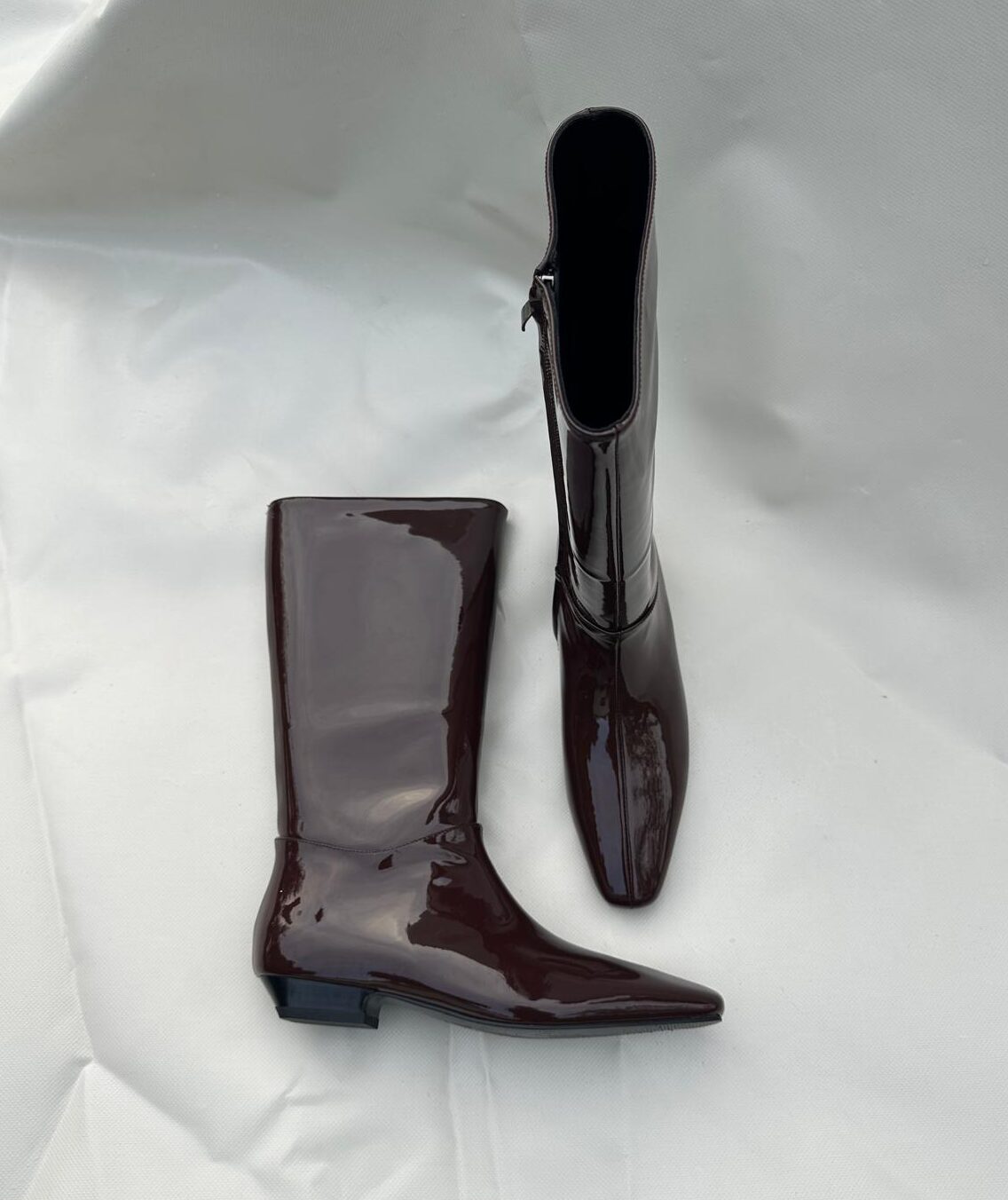 JACLYN glossy brown