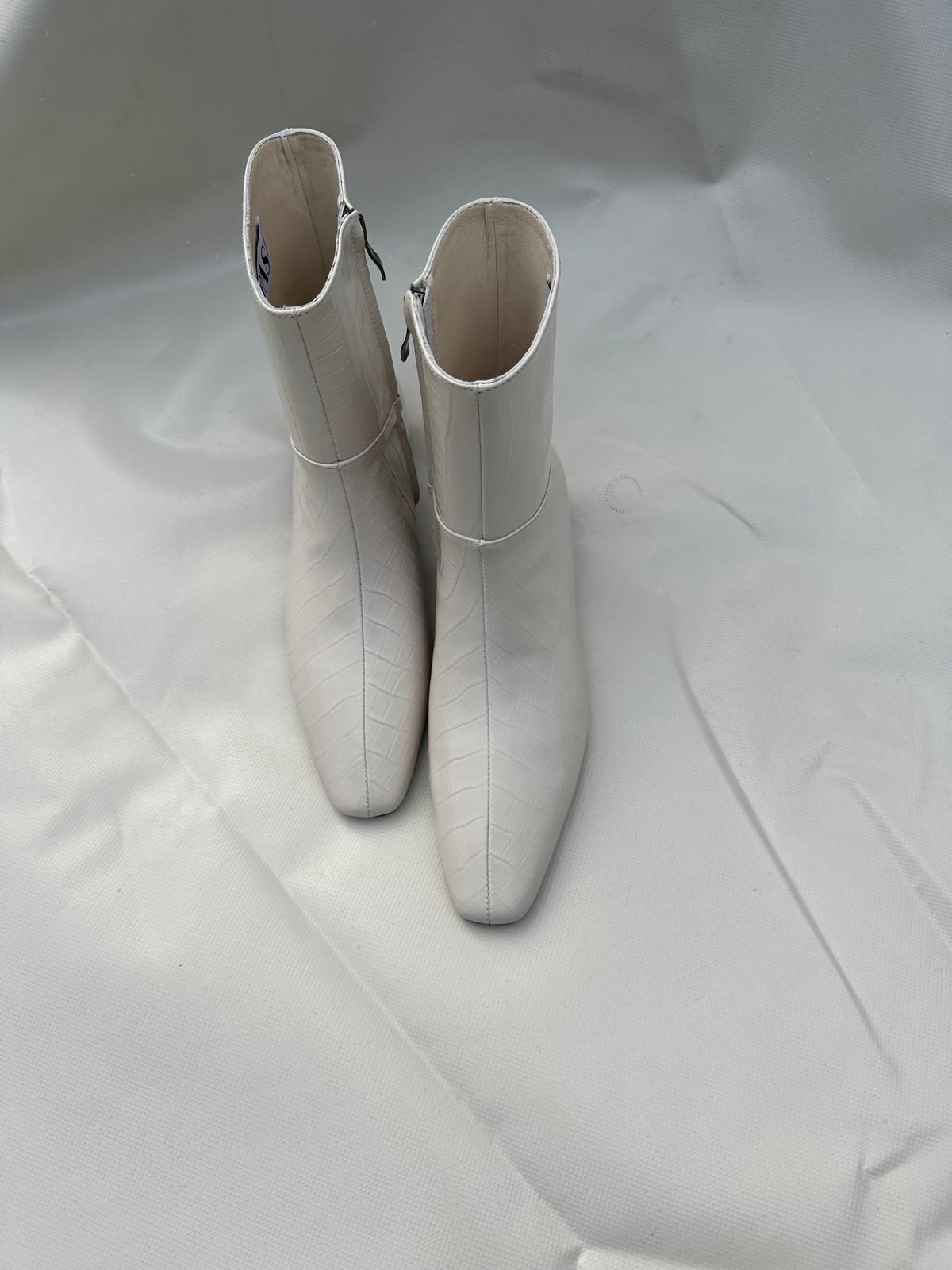 JACLYN MINI- crocco white