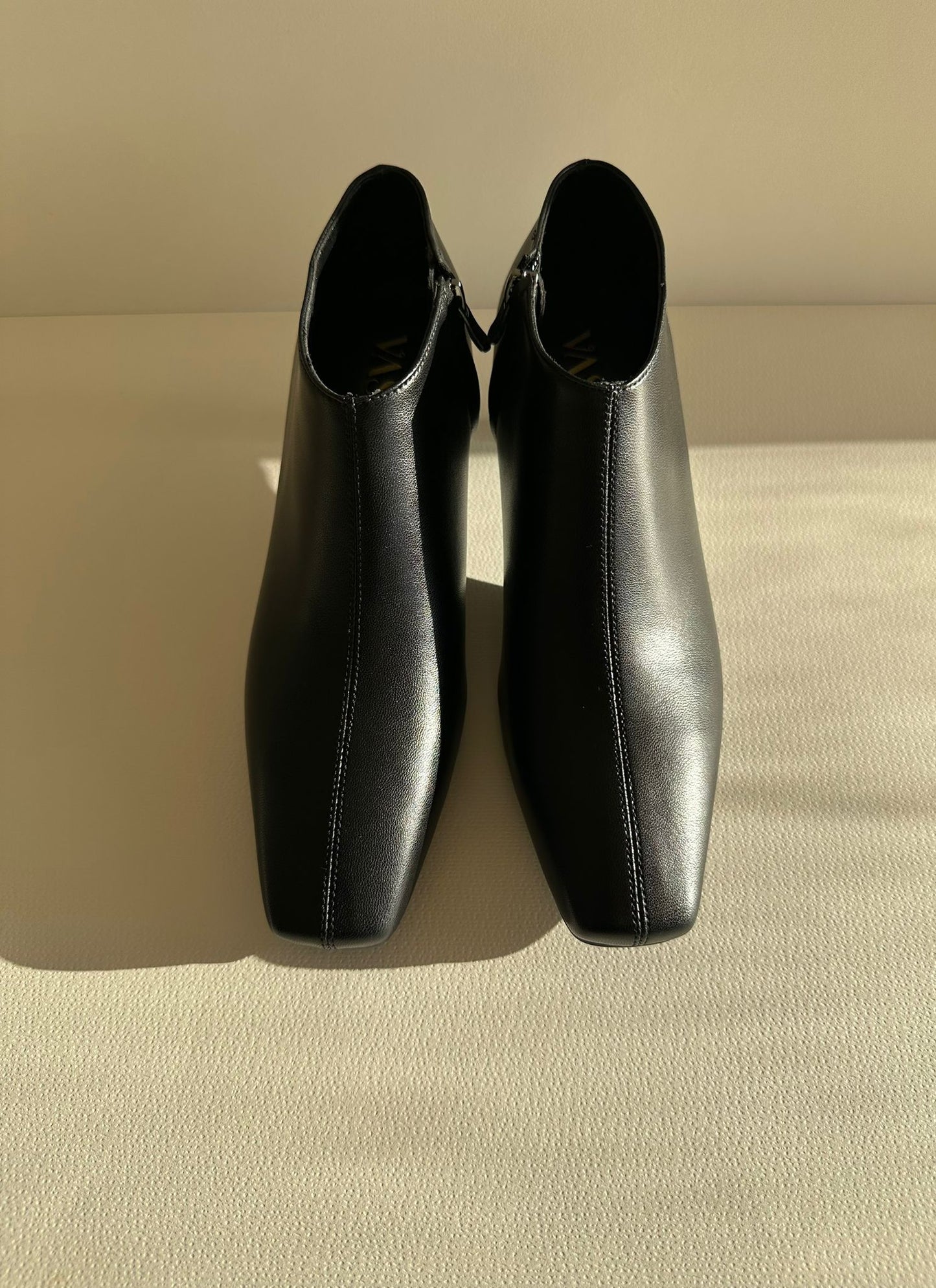 SHELBY- black